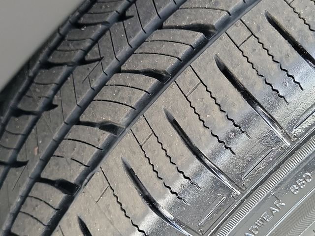 Used 2023 Nissan Rogue SV image 28