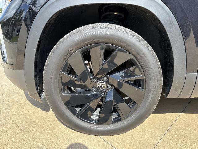 Used 2025 Volkswagen Atlas SE FWD image 5