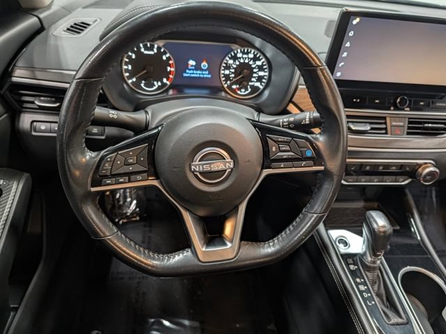 Used 2024 Nissan Altima 2.5 SV w/ SV Premium Package FWD image 17