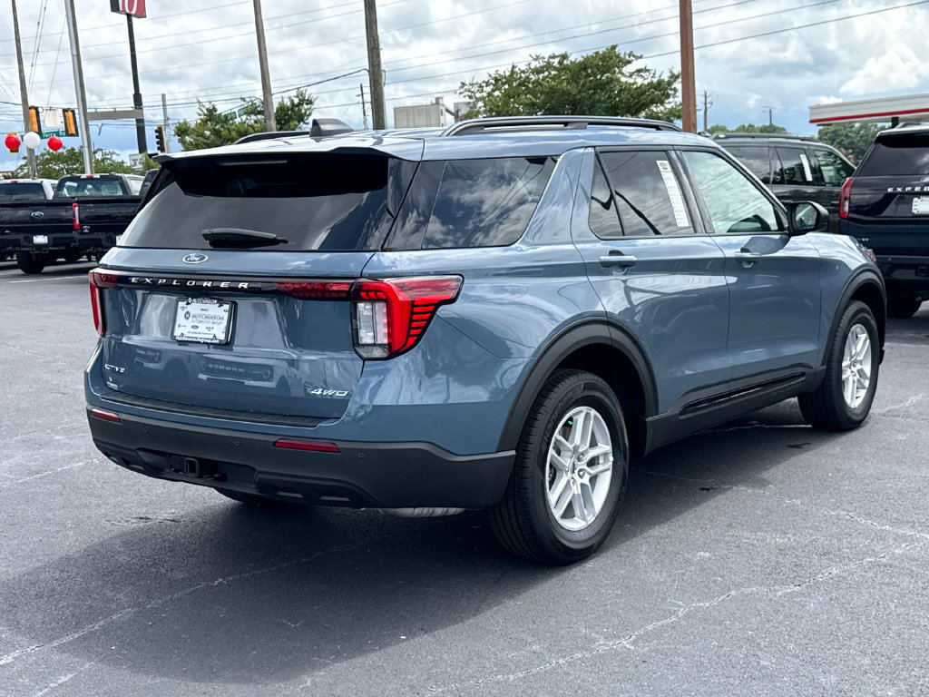 Certified 2026 Ford Explorer Active AWD/4WD image 7