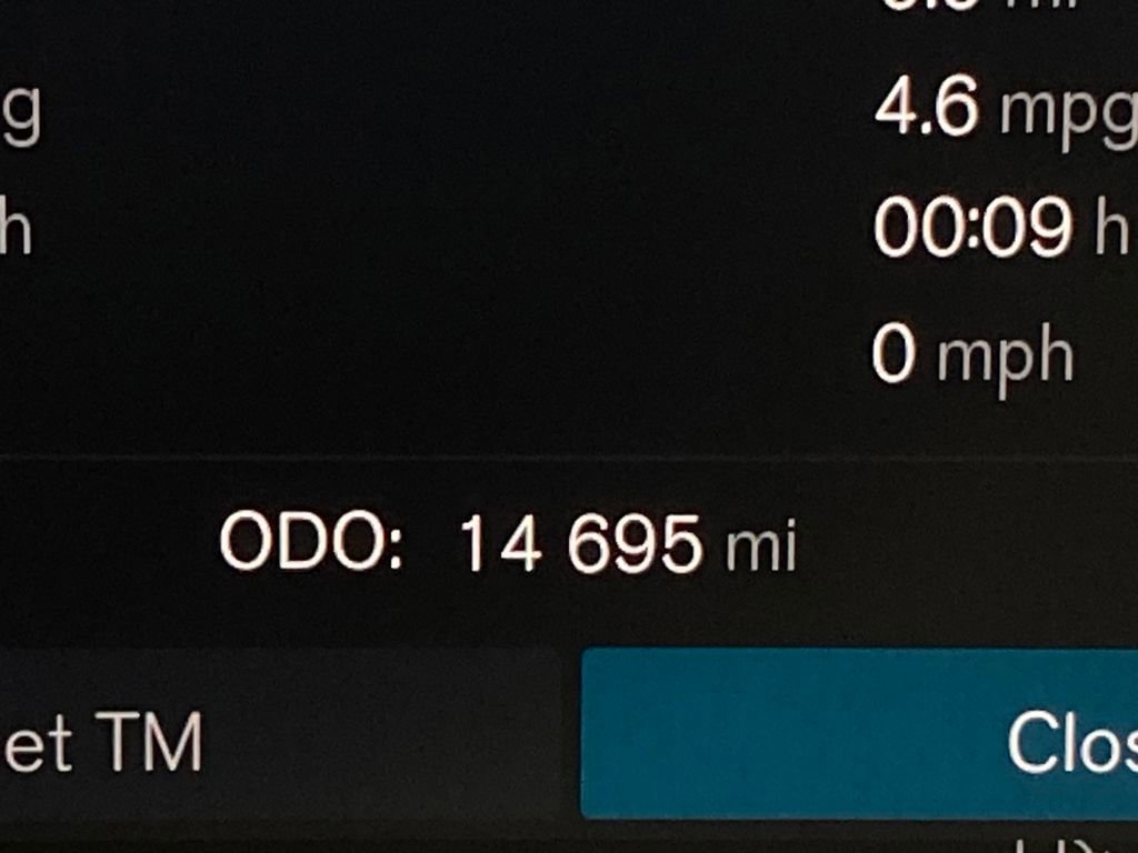 Used 2025 Volvo XC40 B5 Core image 24