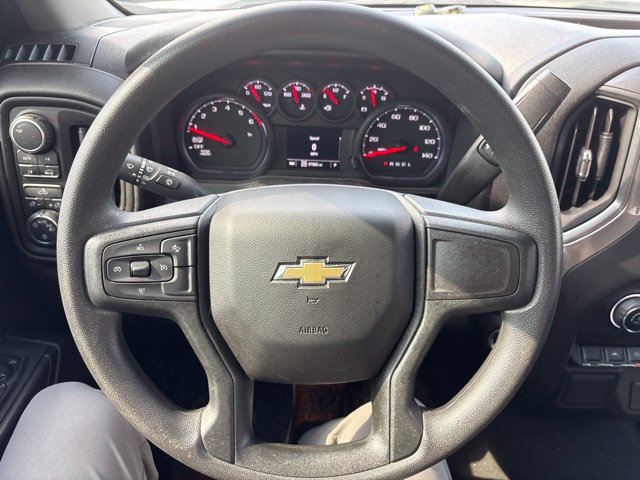 Used 2025 Chevrolet Silverado 1500 Custom w/ Turbomax Blackout Package AWD/4WD image 18