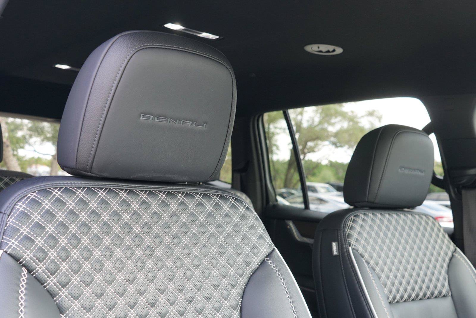 Used 2025 GMC Acadia Denali w/ LPO, Floor Liner Package FWD image 29