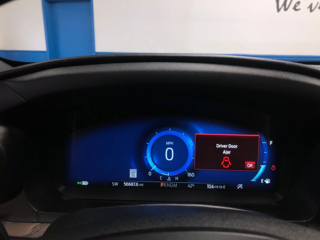 Certified 2020 Ford Explorer Platinum w/ Premium Technology Package image 21