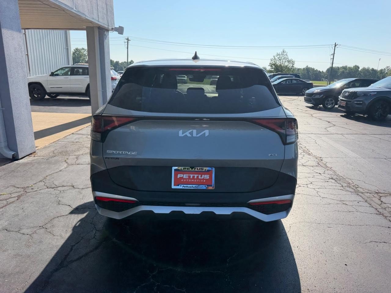 Used 2024 Kia Sportage LX AWD/4WD image 4