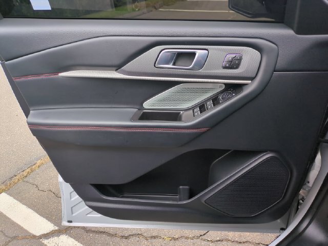 Certified 2026 Ford Explorer ST w/ Sun And Sound Package AWD/4WD image 11