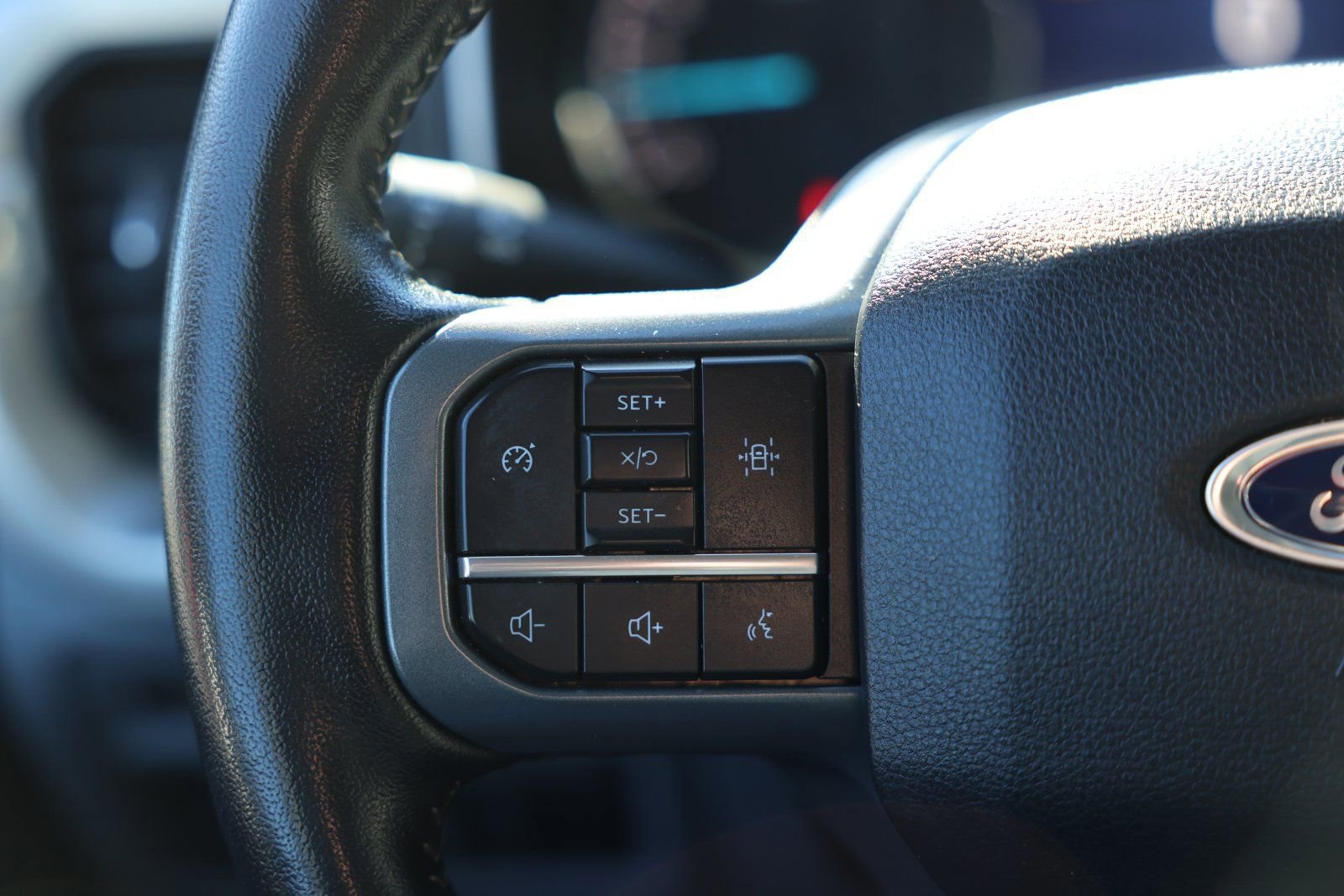 Certified 2022 Ford F150 XLT w/ Equipment Group 302A High image 19