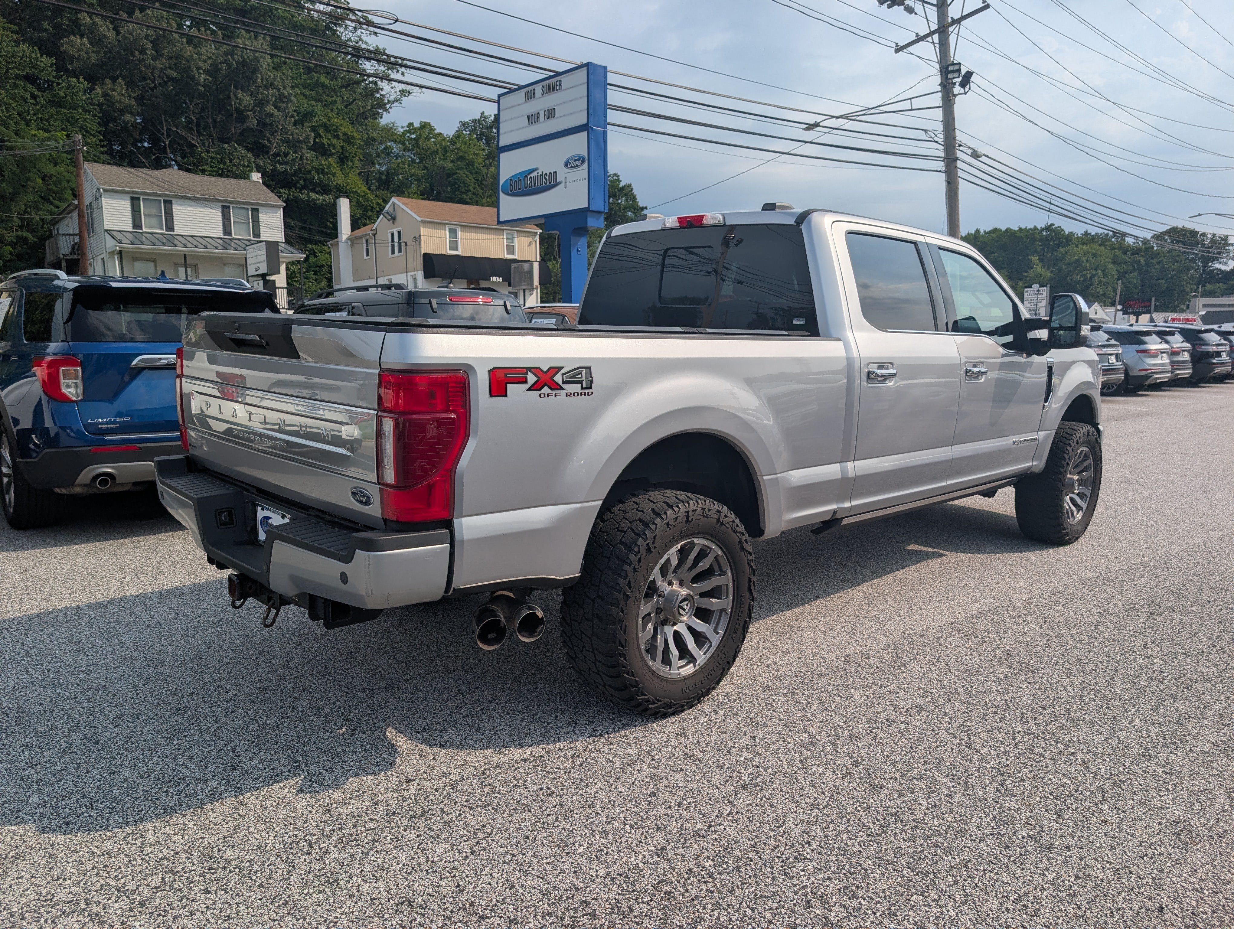 Certified 2021 Ford F250 Platinum w/ FX4 Off-Road Package AWD/4WD image 7