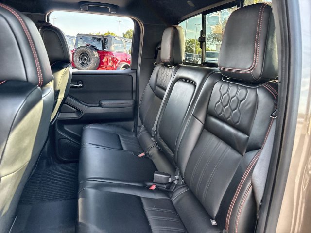 Used 2023 Nissan Frontier PRO-4X w/ Pro-4X Premium Package AWD/4WD image 31