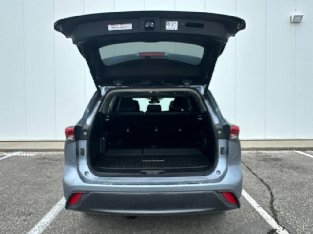 Used 2022 Toyota Highlander Limited AWD/4WD image 22