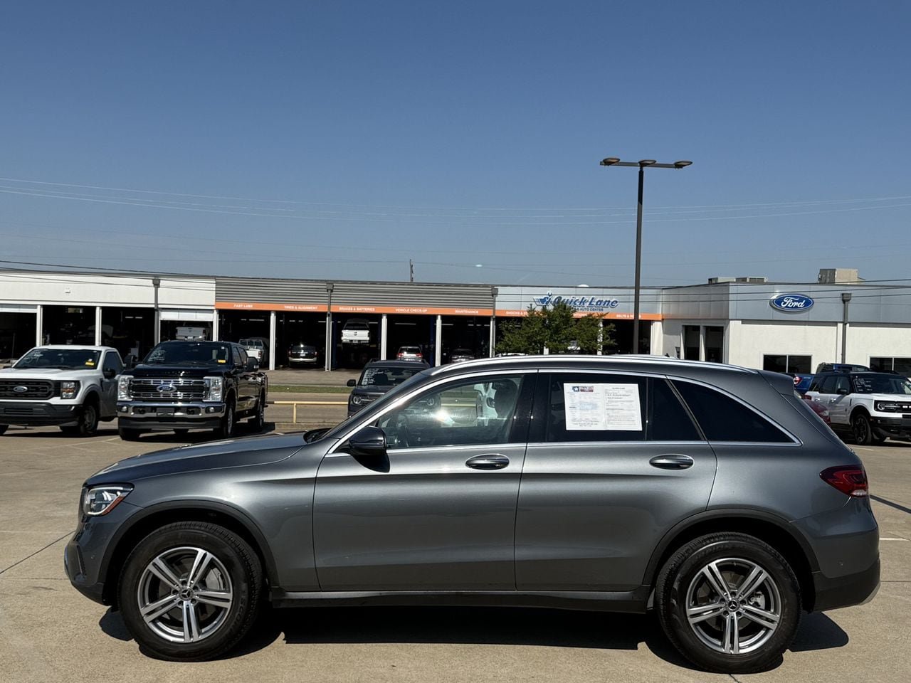 Used 2021 Mercedes-Benz GLC 300 image 3