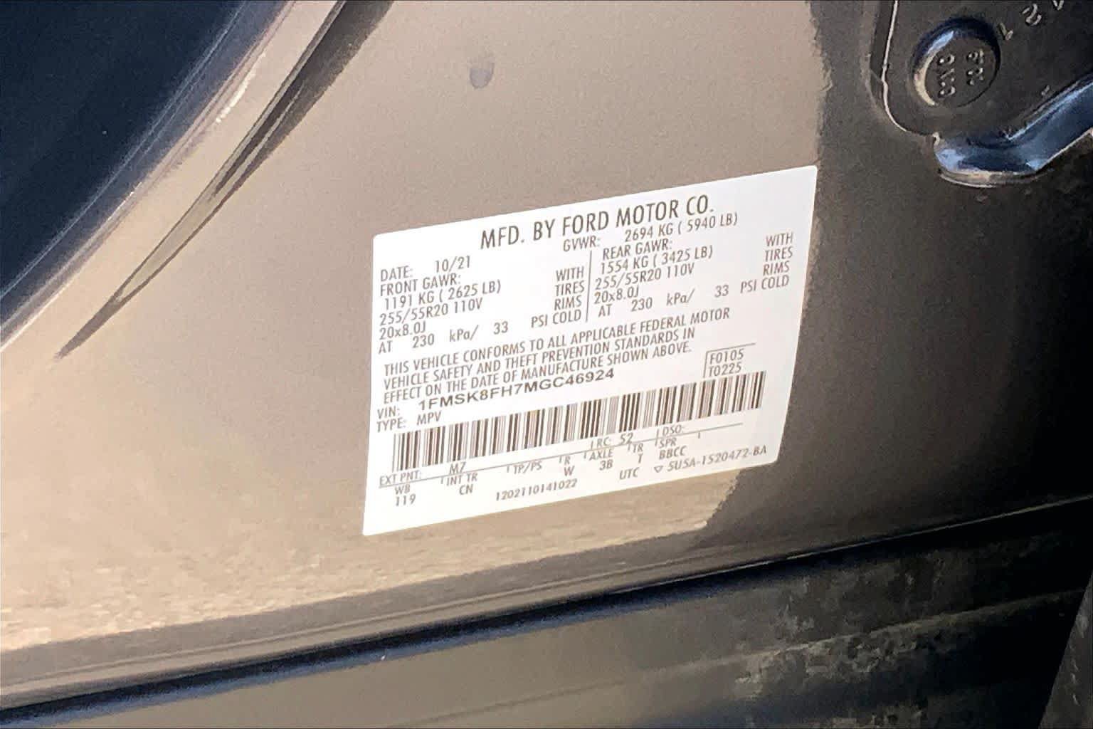 Certified 2021 Ford Explorer Limited w/ Equipment Group 301A AWD/4WD image 37