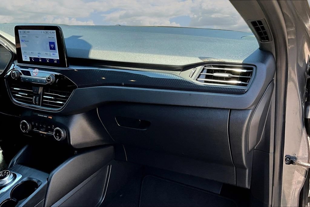 Certified 2025 Ford Escape ST-Line FWD image 27