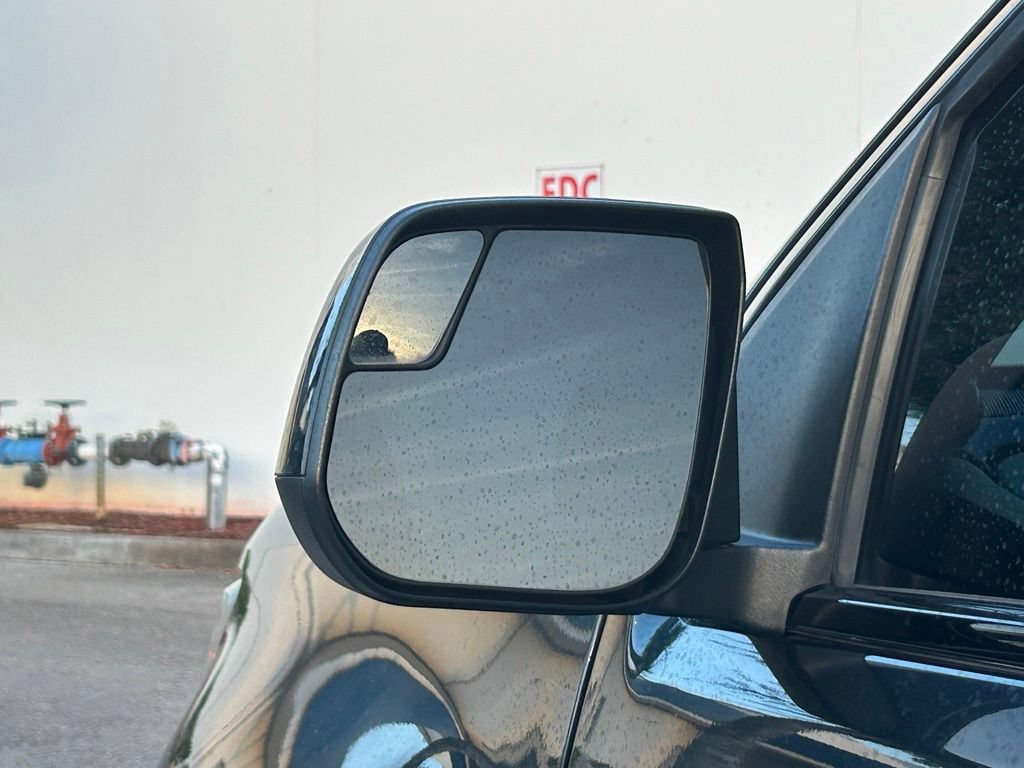 Used 2018 Chevrolet Colorado LT w/ LT Convenience Package RWD image 17