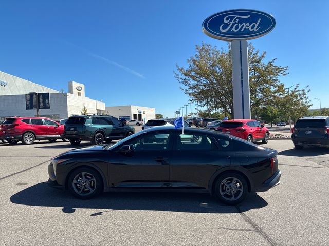 Used 2025 Kia K4 FWD image 2