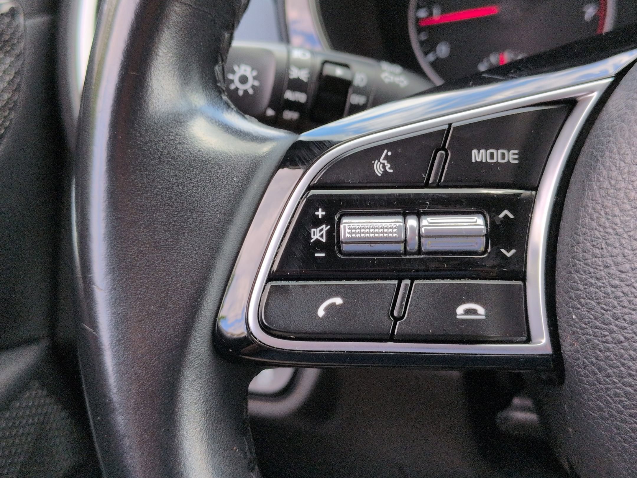 Used 2023 Kia Seltos S w/ Navigation Package image 18