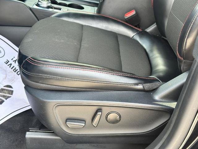 Certified 2024 Ford Escape ST-Line AWD/4WD image 17