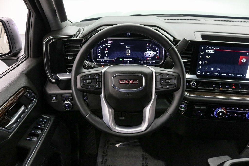 Used 2025 GMC Sierra 1500 Elevation image 14