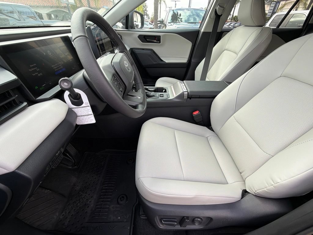 Used 2026 Toyota RAV4 XLE Premium w/ Weather Package FWD image 18