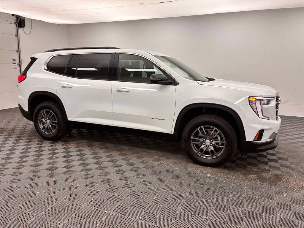 Used 2025 GMC Acadia Elevation image 6