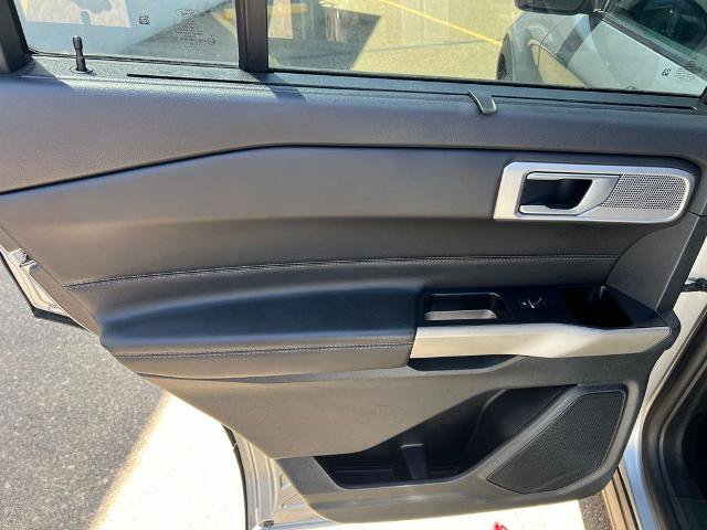 Certified 2023 Ford Explorer Limited RWD image 19