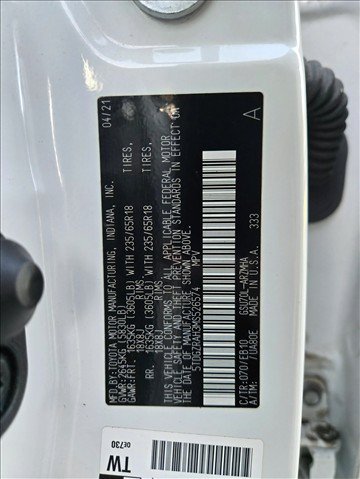 Used 2021 Toyota Highlander XLE FWD image 21