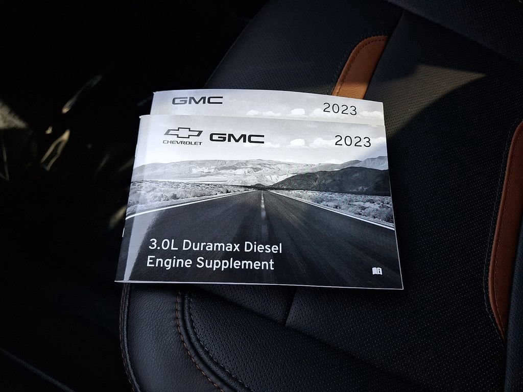 Used 2023 GMC Sierra 1500 AT4 w/ AT4 Premium Package image 28