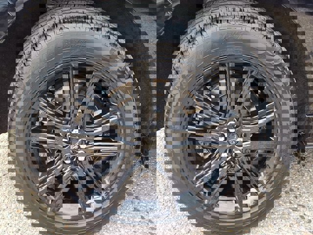 Certified 2024 Ford Edge ST-Line image 28