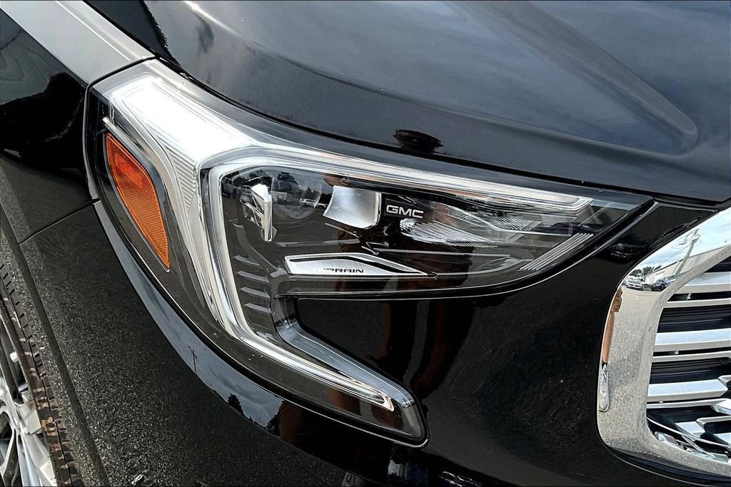 Used 2018 GMC Terrain Denali w/ Comfort Package AWD/4WD image 34