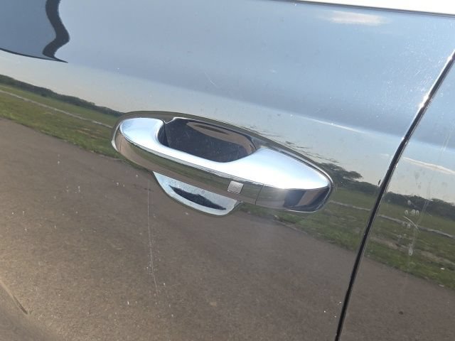 Used 2022 Kia Telluride S AWD/4WD image 23