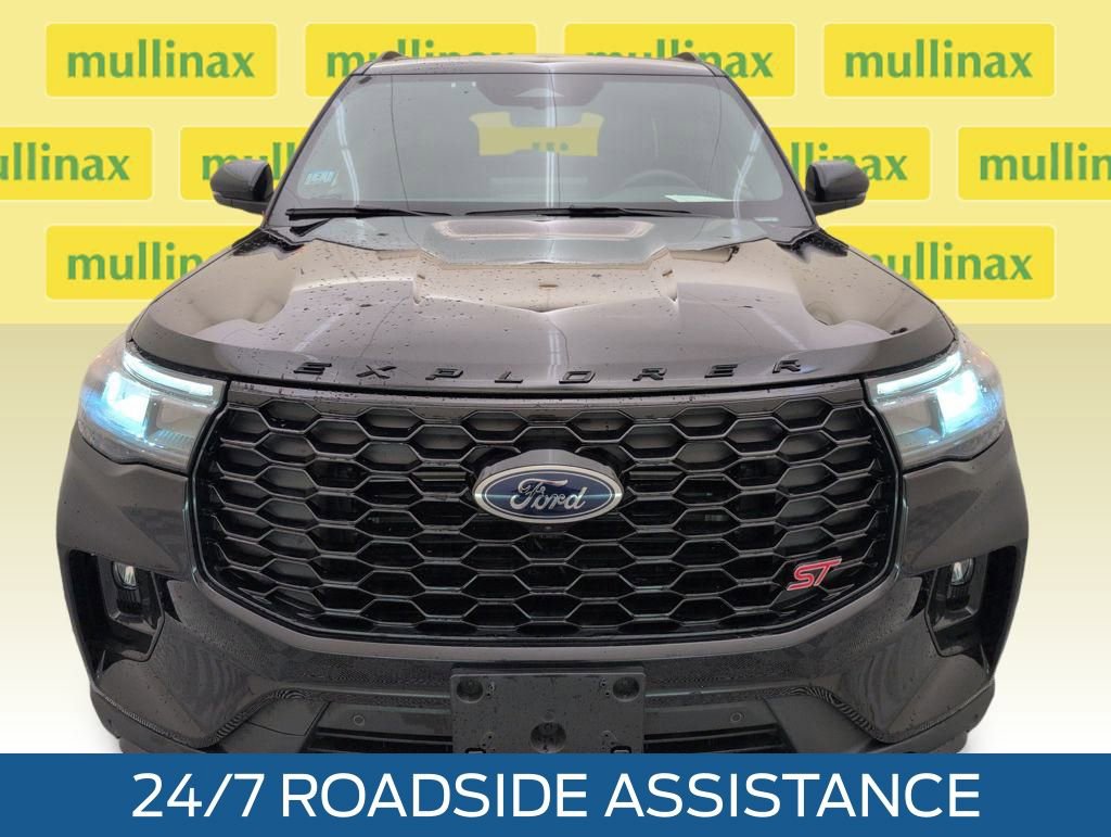 Certified 2025 Ford Explorer ST w/ Sun And Sound Package image 18
