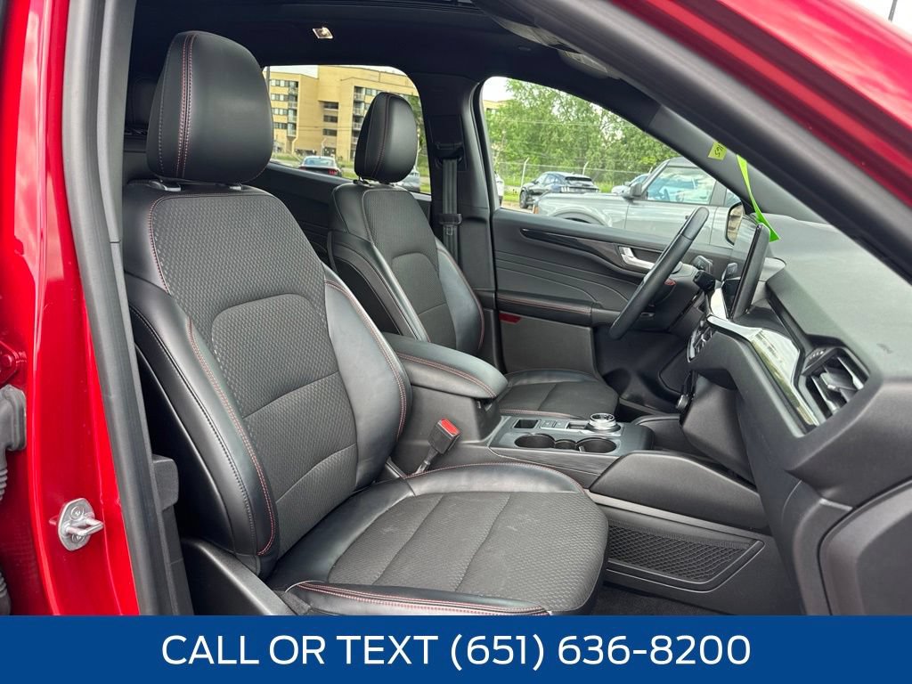Certified 2023 Ford Escape ST-Line Elite AWD/4WD image 36