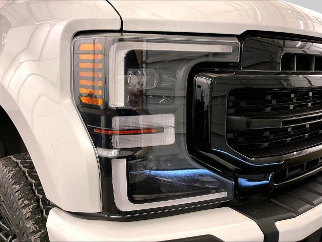 Certified 2022 Ford F250 Lariat w/ Black Appearance Package AWD/4WD image 27