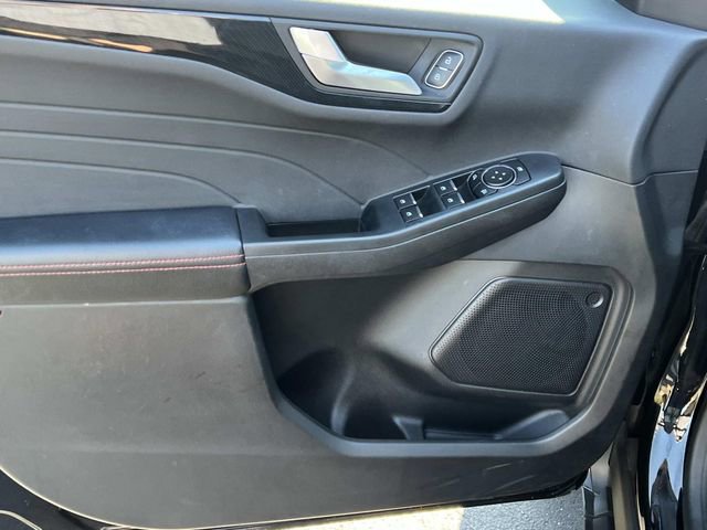 Certified 2023 Ford Escape ST-Line AWD/4WD image 15