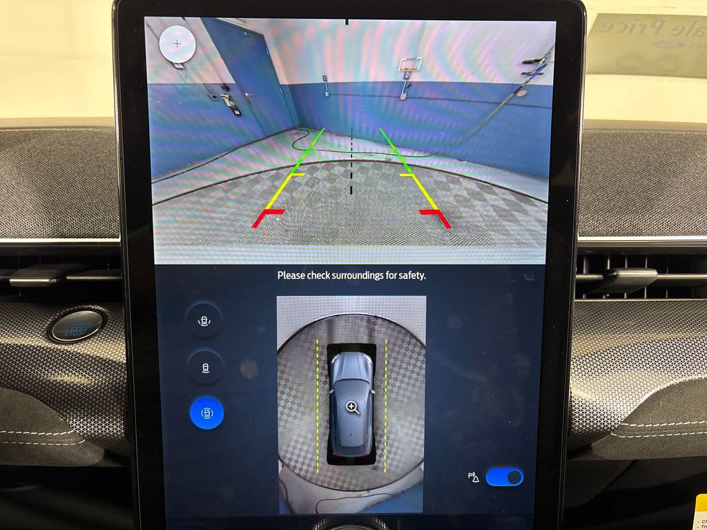 Certified 2025 Ford Mustang Mach-E GT image 24