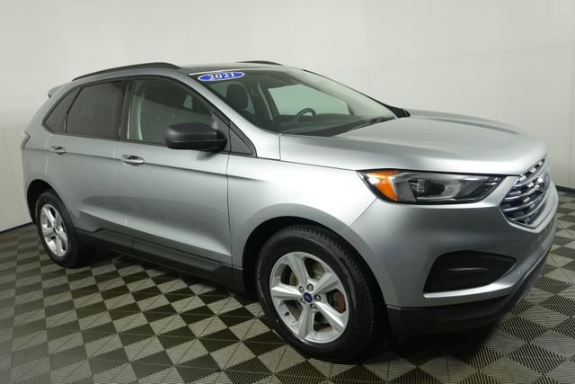 Certified 2021 Ford Edge SE image 6