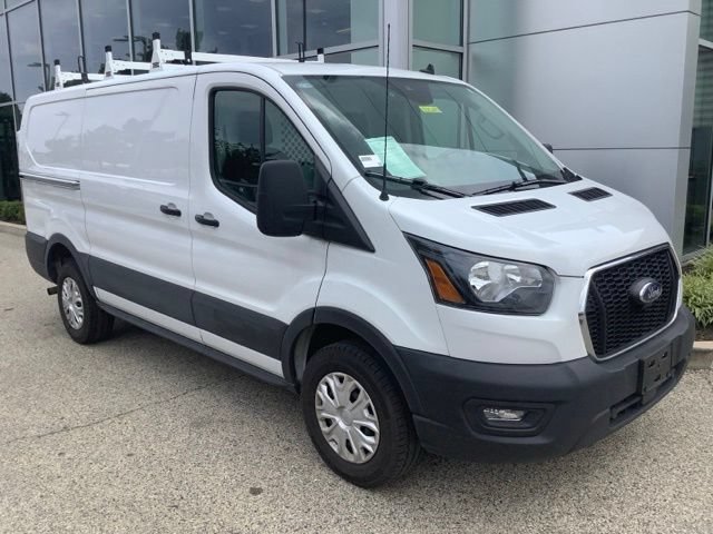 Certified 2025 Ford Transit 250 Low Roof w/ Exterior Upgrade Package RWD image 1