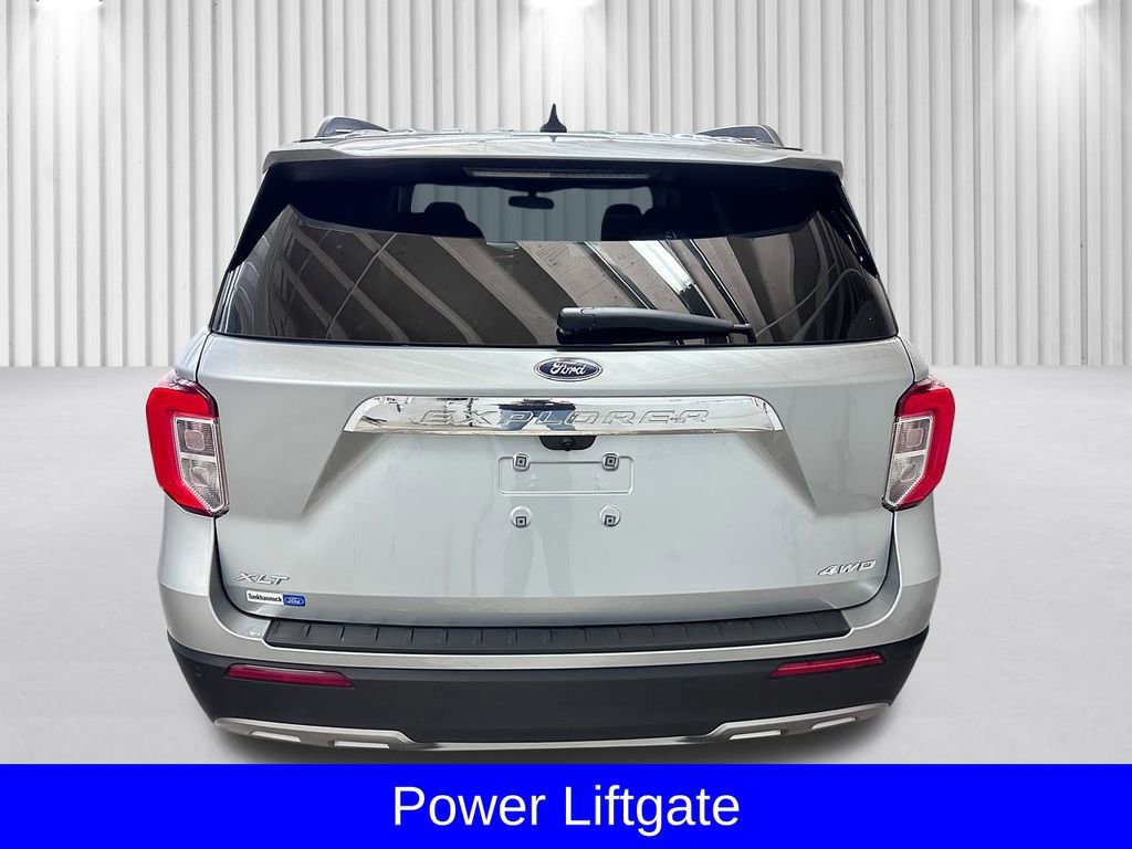 Certified 2022 Ford Explorer XLT w/ Equipment Group 202A image 5