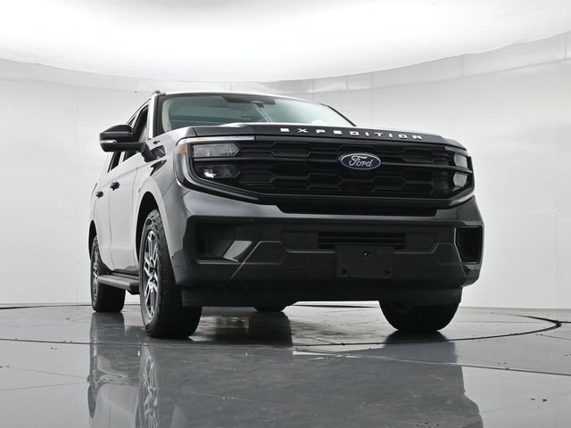 Certified 2025 Ford Expedition Active AWD/4WD image 44