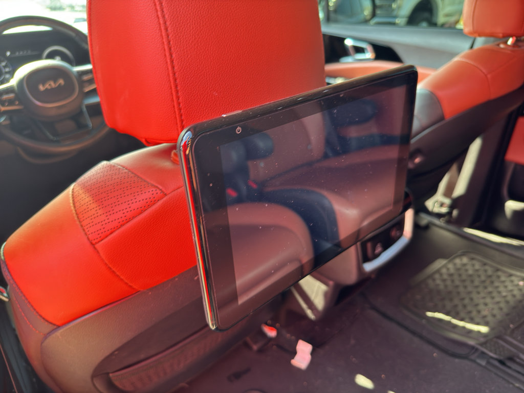 Used 2022 Kia Carnival SX Prestige FWD image 10
