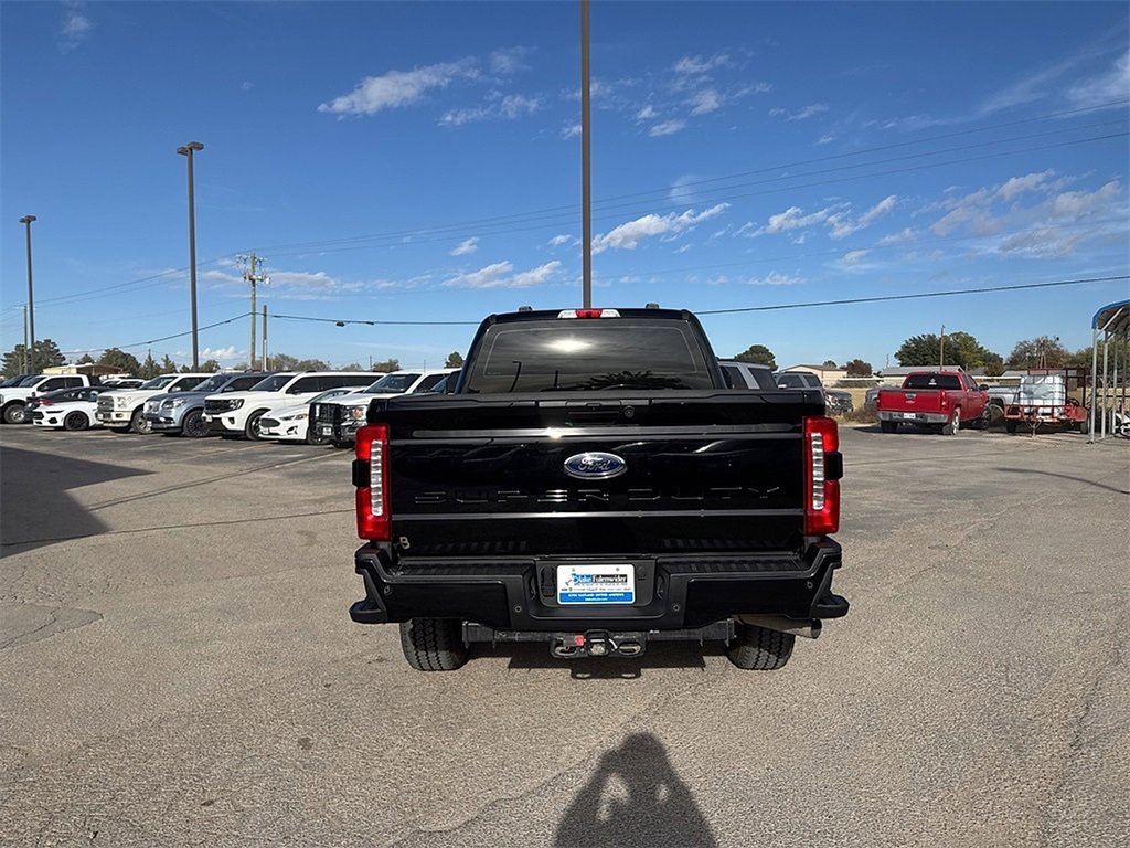 Certified 2025 Ford F250 XL w/ STX Appearance Package image 4