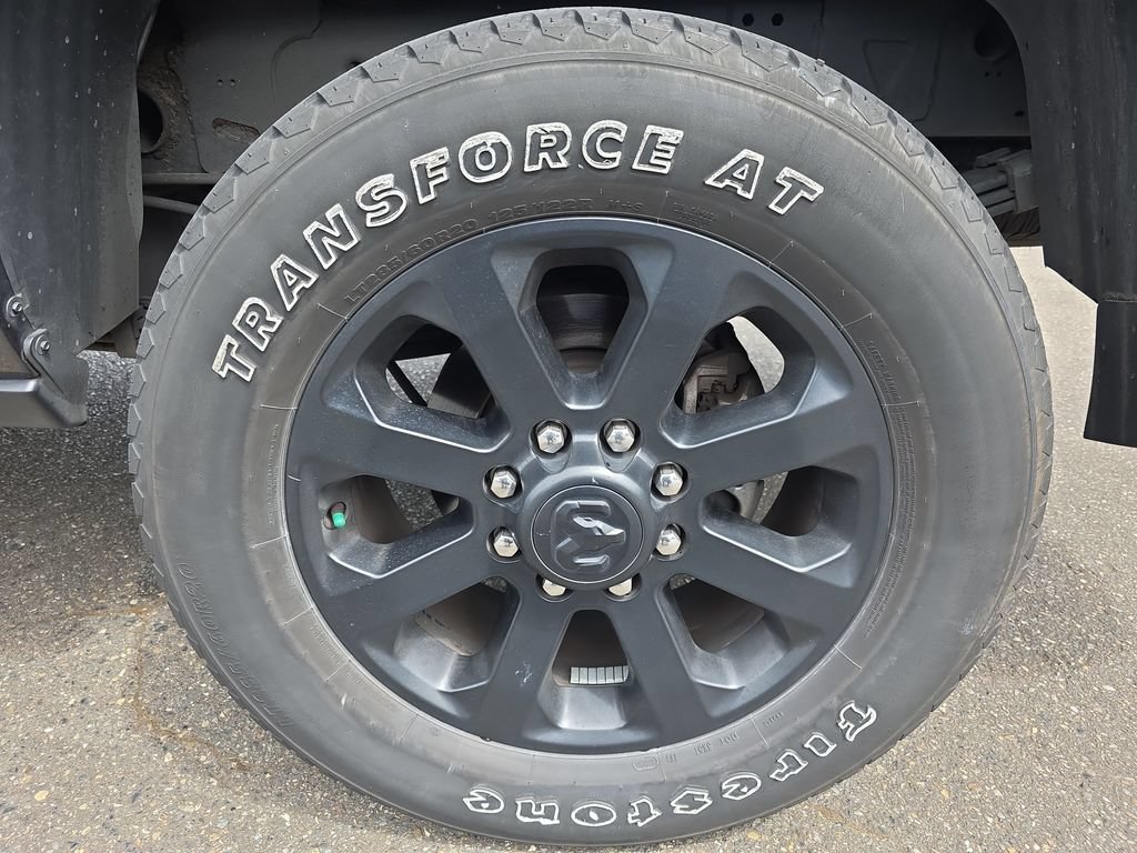 Used 2024 RAM 3500 Laramie w/ Night Edition AWD/4WD image 14