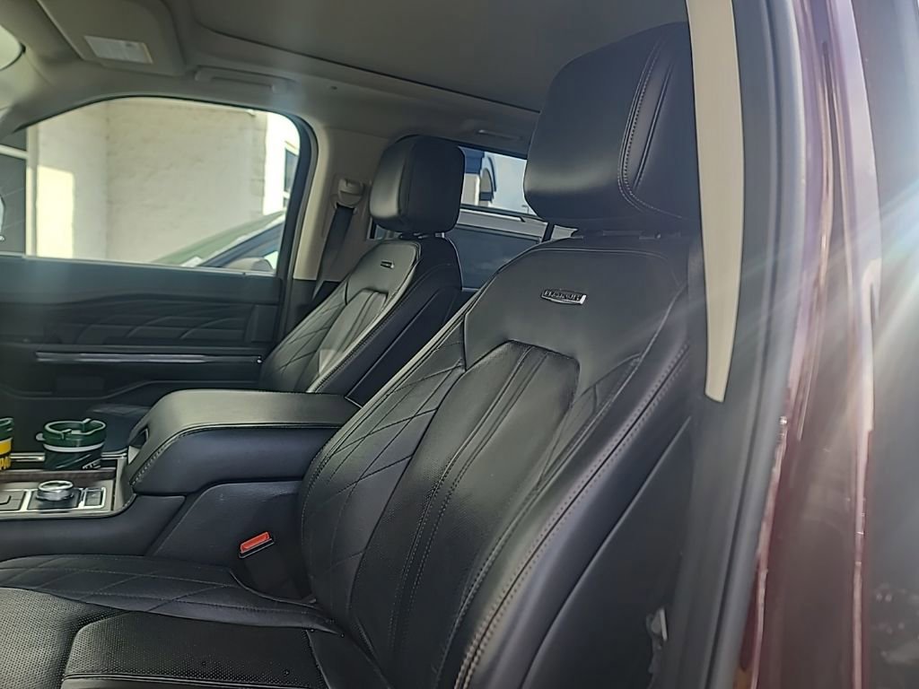 Certified 2021 Ford Expedition Platinum image 11