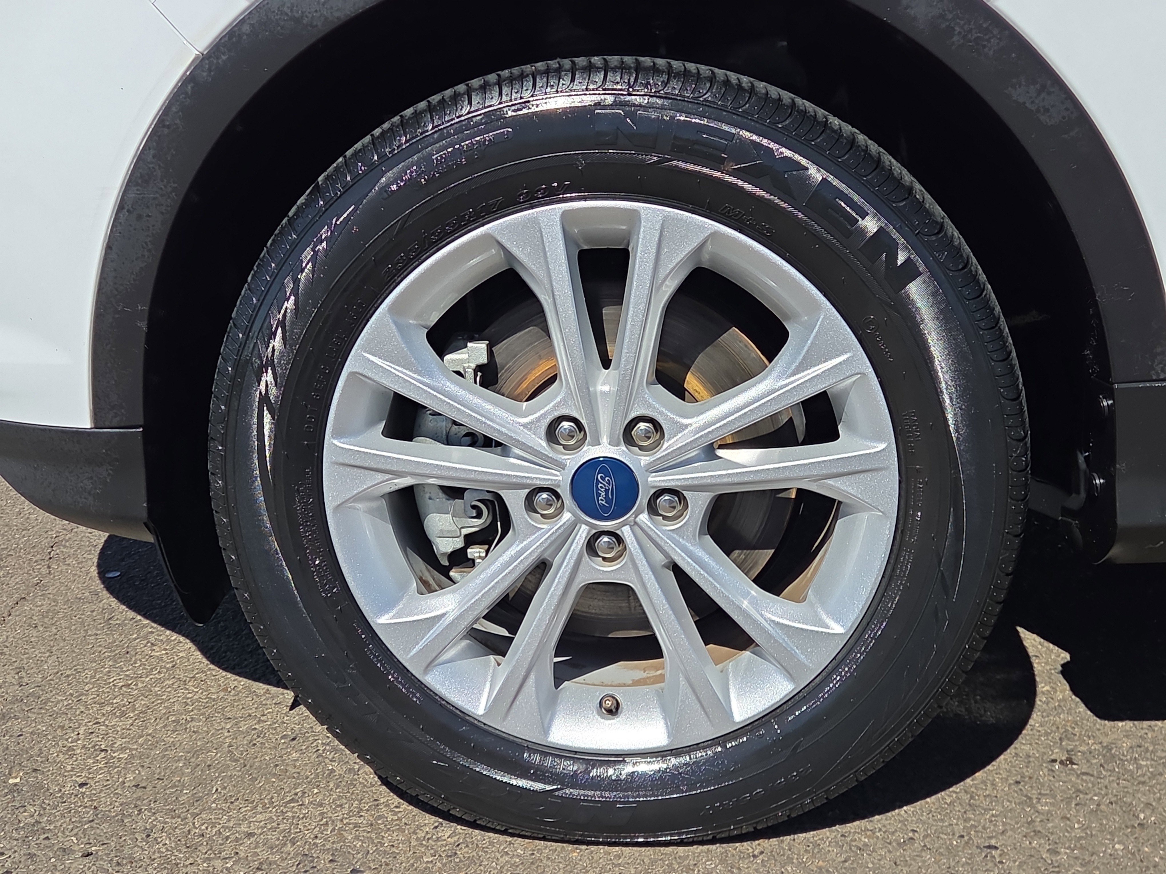 Certified 2019 Ford Escape SEL AWD/4WD image 9