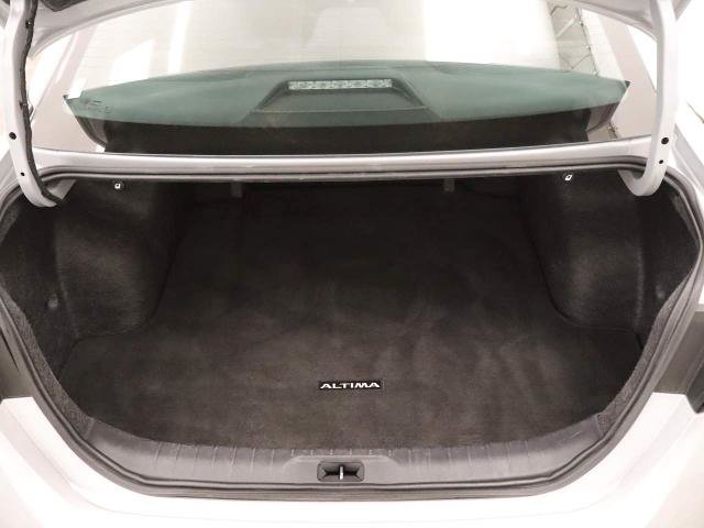 Used 2025 Nissan Altima 2.5 SV FWD image 19