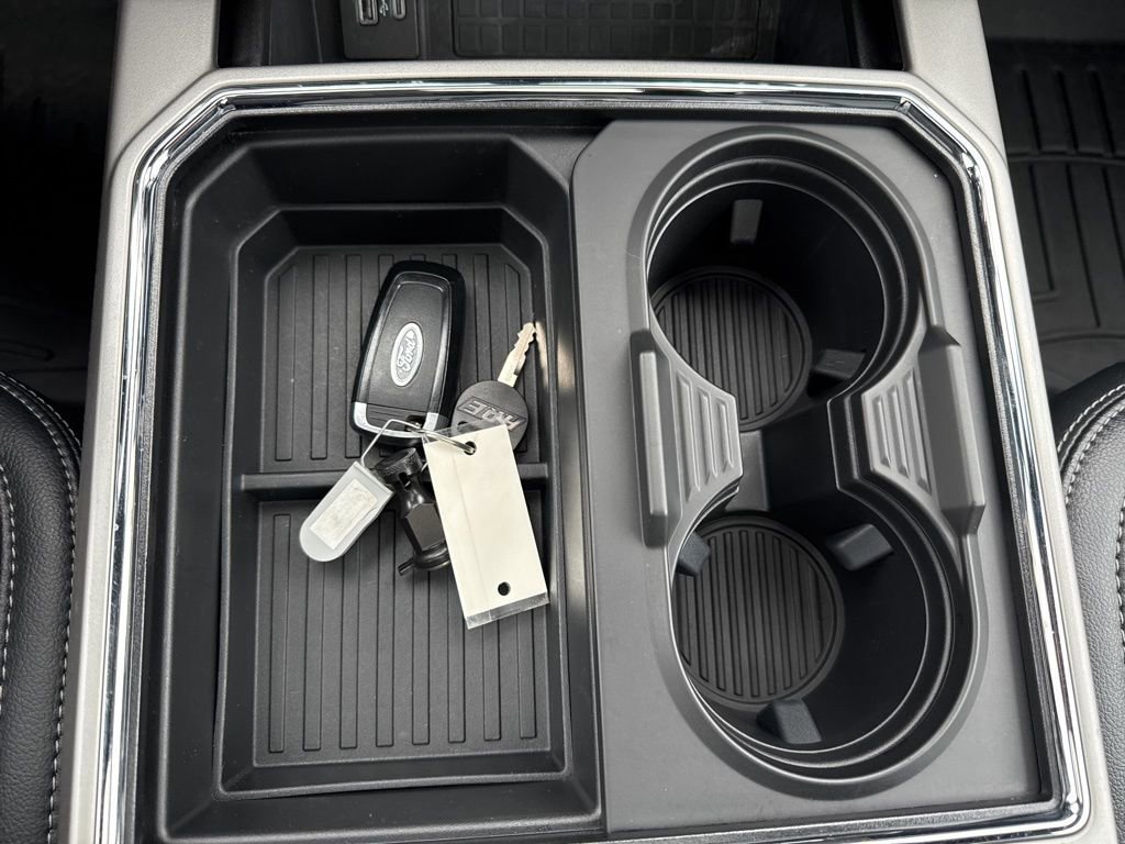 Certified 2022 Ford F350 Lariat w/ Lariat Ultimate Package image 32