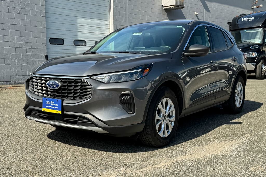 Certified 2023 Ford Escape Active AWD/4WD image 7