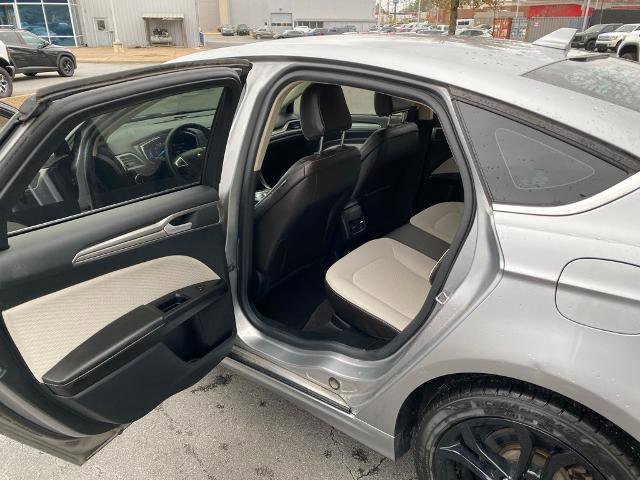 Certified 2020 Ford Fusion SE w/ Equipment Group 151A image 27