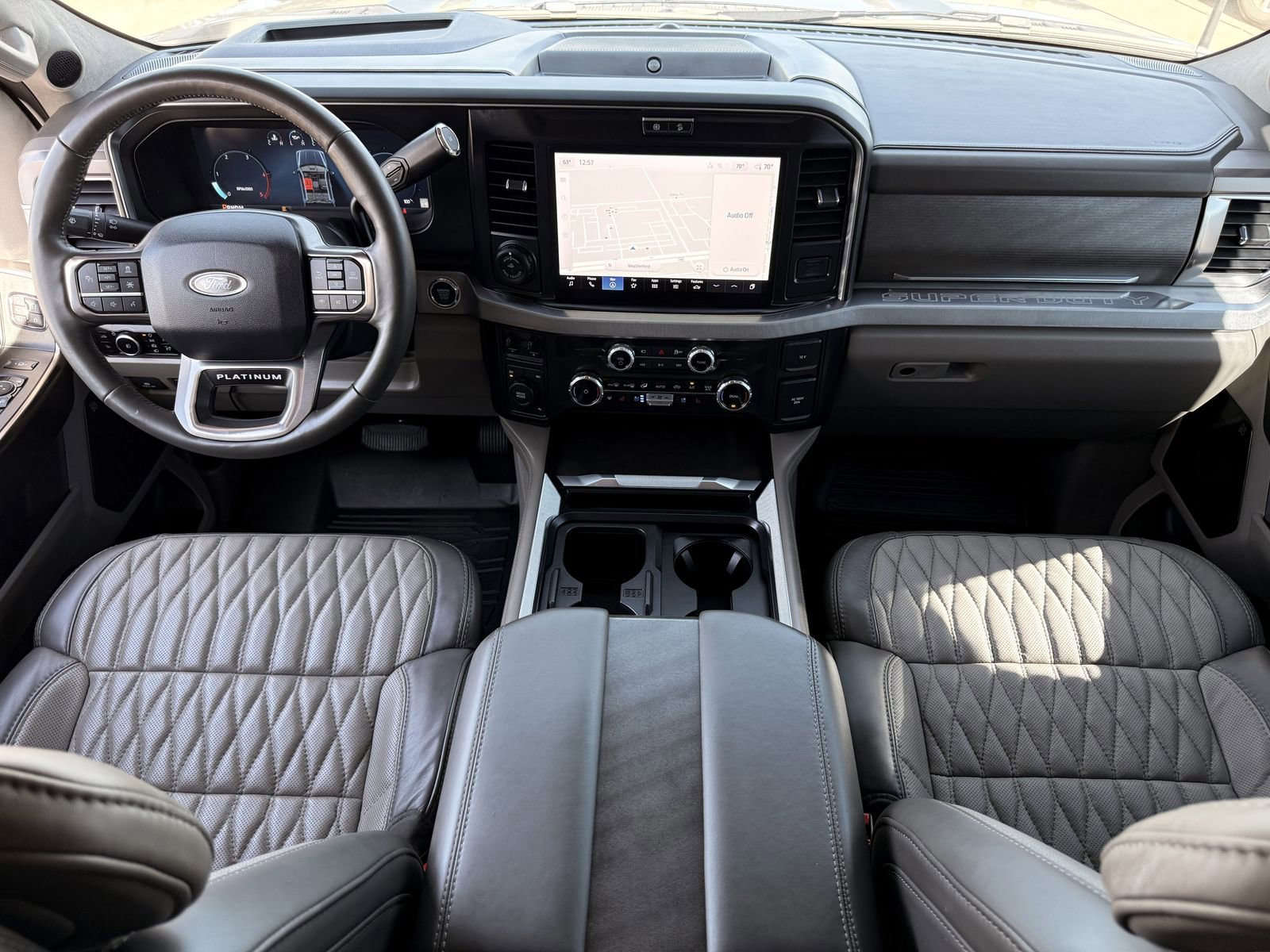 Certified 2025 Ford F350 Platinum w/ Platinum Plus Package image 11