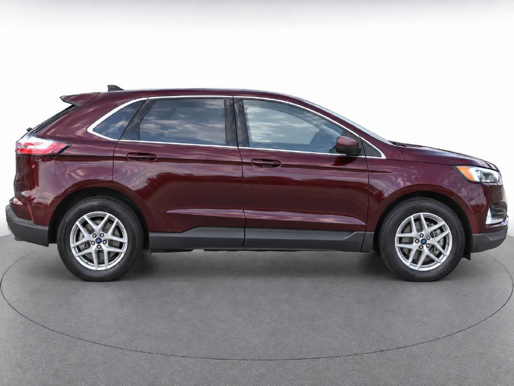 Certified 2024 Ford Edge SEL w/ Convenience Package AWD/4WD image 8